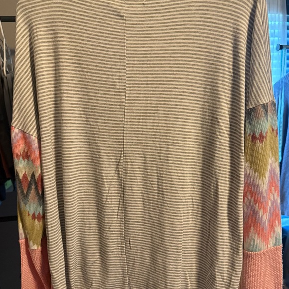 🌸 **Haptics by Holly Harper Striped Henley Top – Size M** 🌸 - Picture 6 of 6